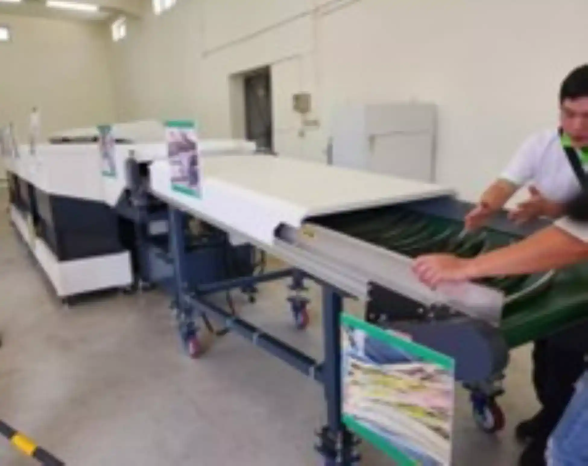 鳳梨葉自動取纖機